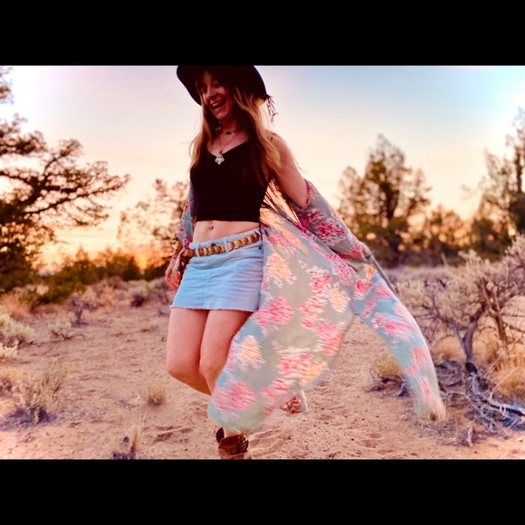 Meet your Posher, Keri - Picture 1 of 3